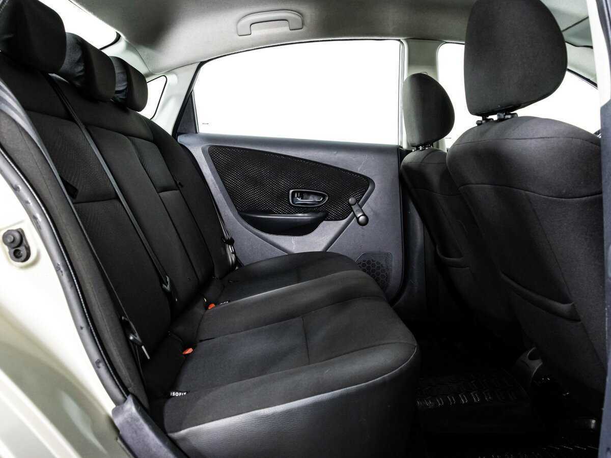 Купить Nissan Almera с пробегом. Фото: #10