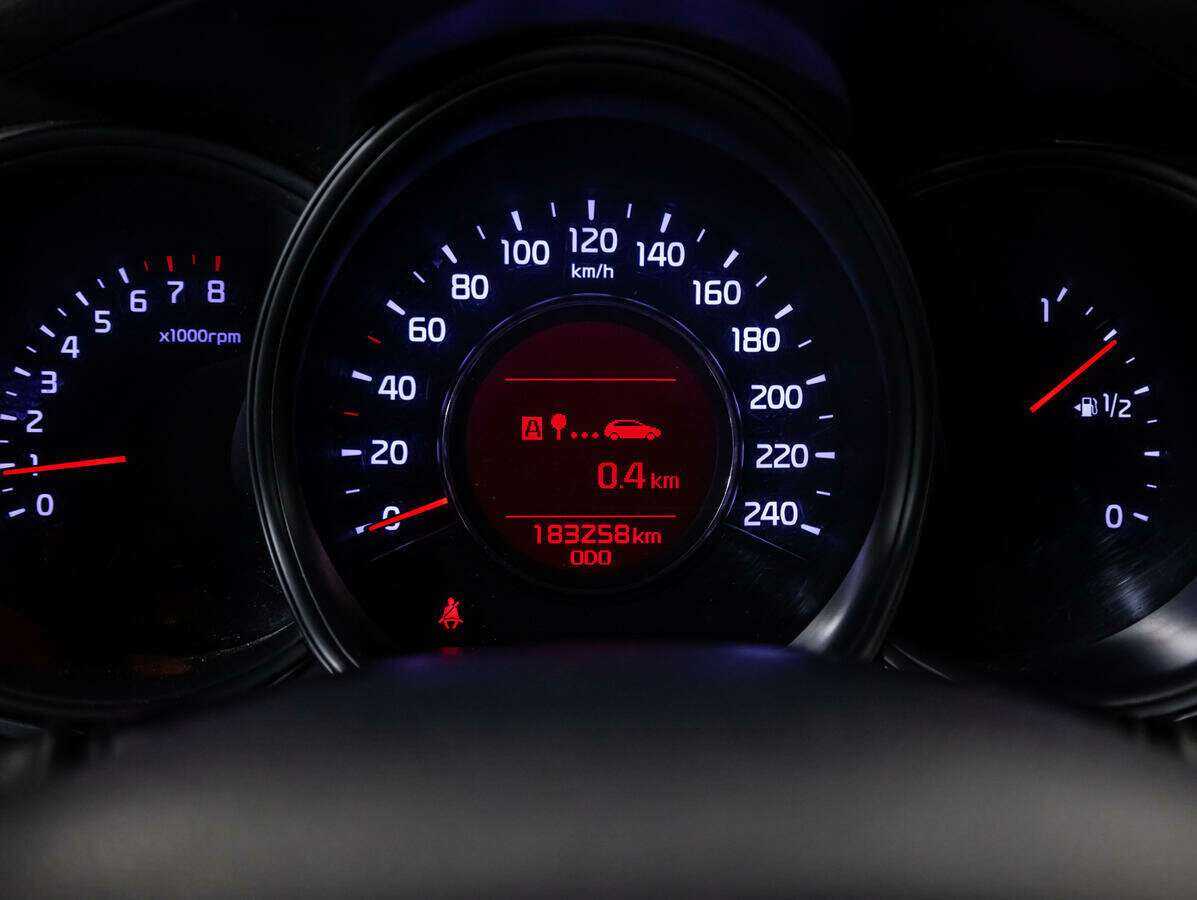 Купить Kia Ceed с пробегом. Фото: #9