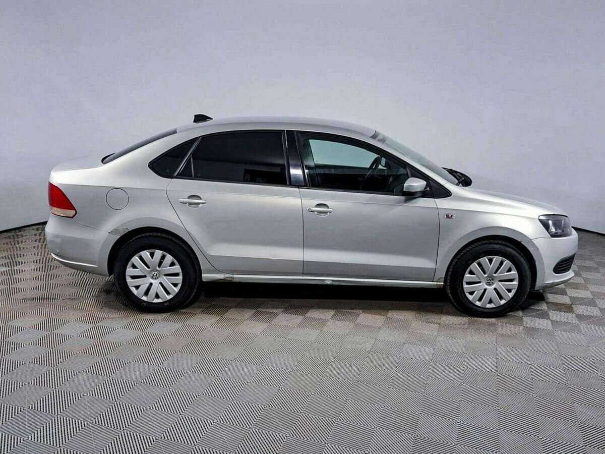 Купить Volkswagen Polo с пробегом. Фото: #3