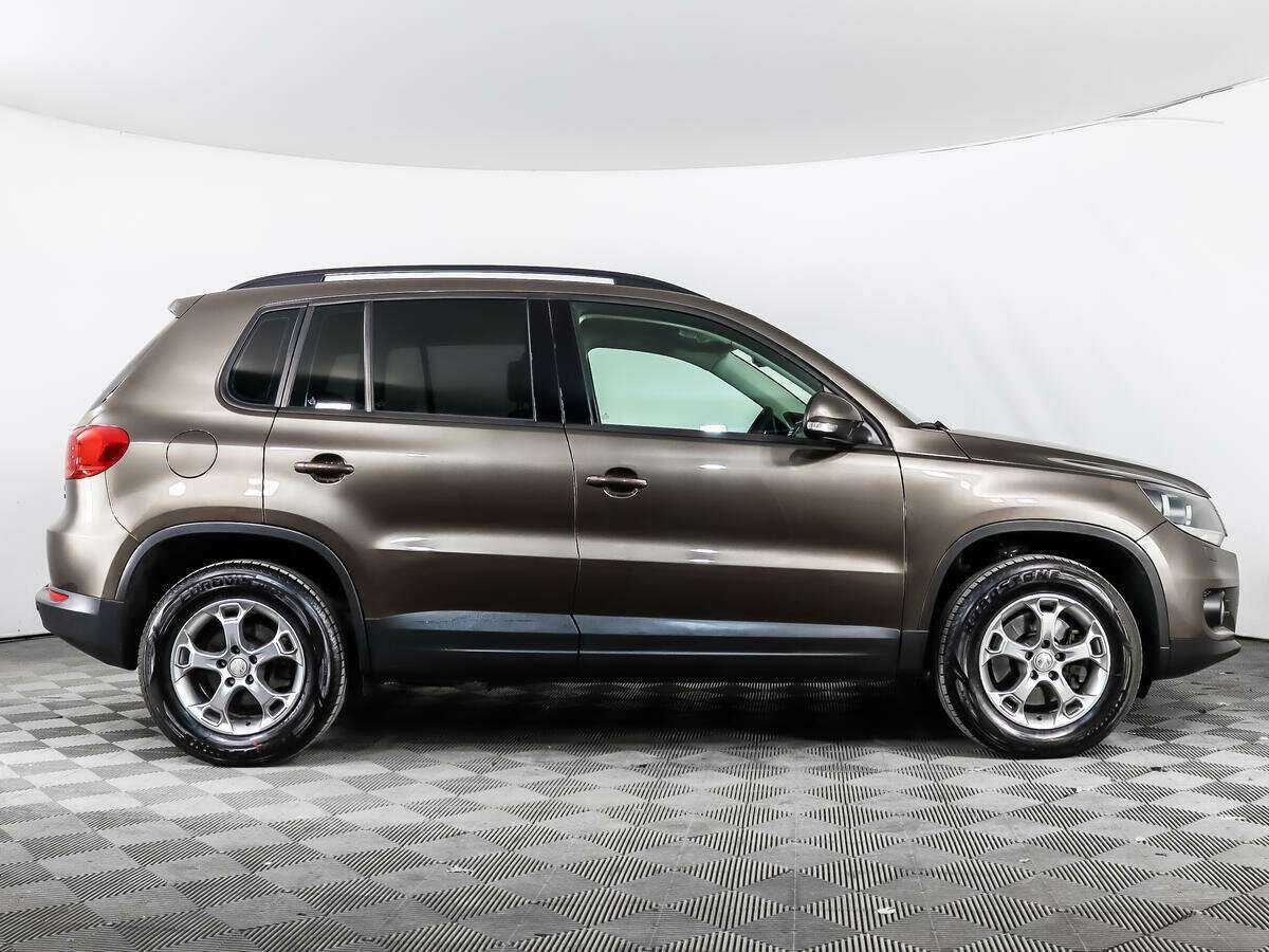 Купить Volkswagen Tiguan с пробегом. Фото: #3