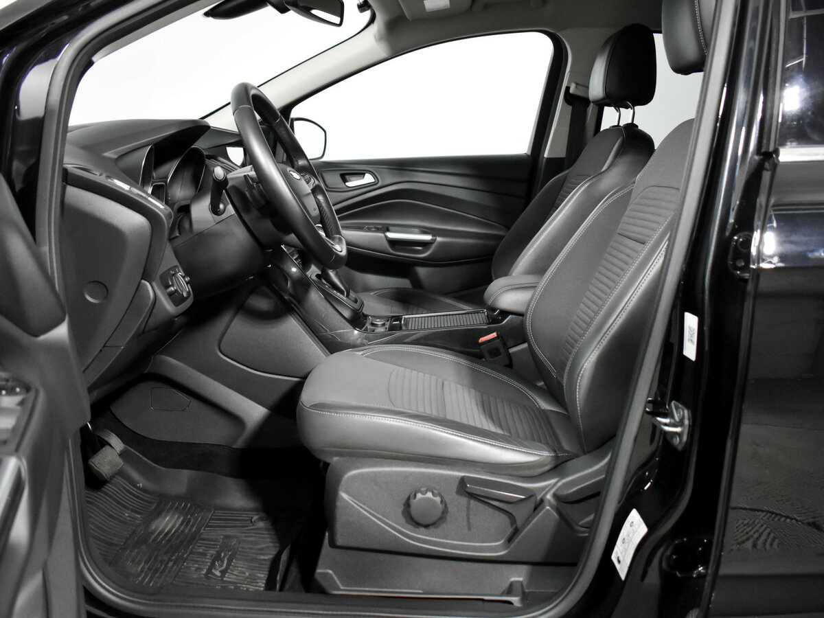 Купить Ford Kuga с пробегом. Фото: #9