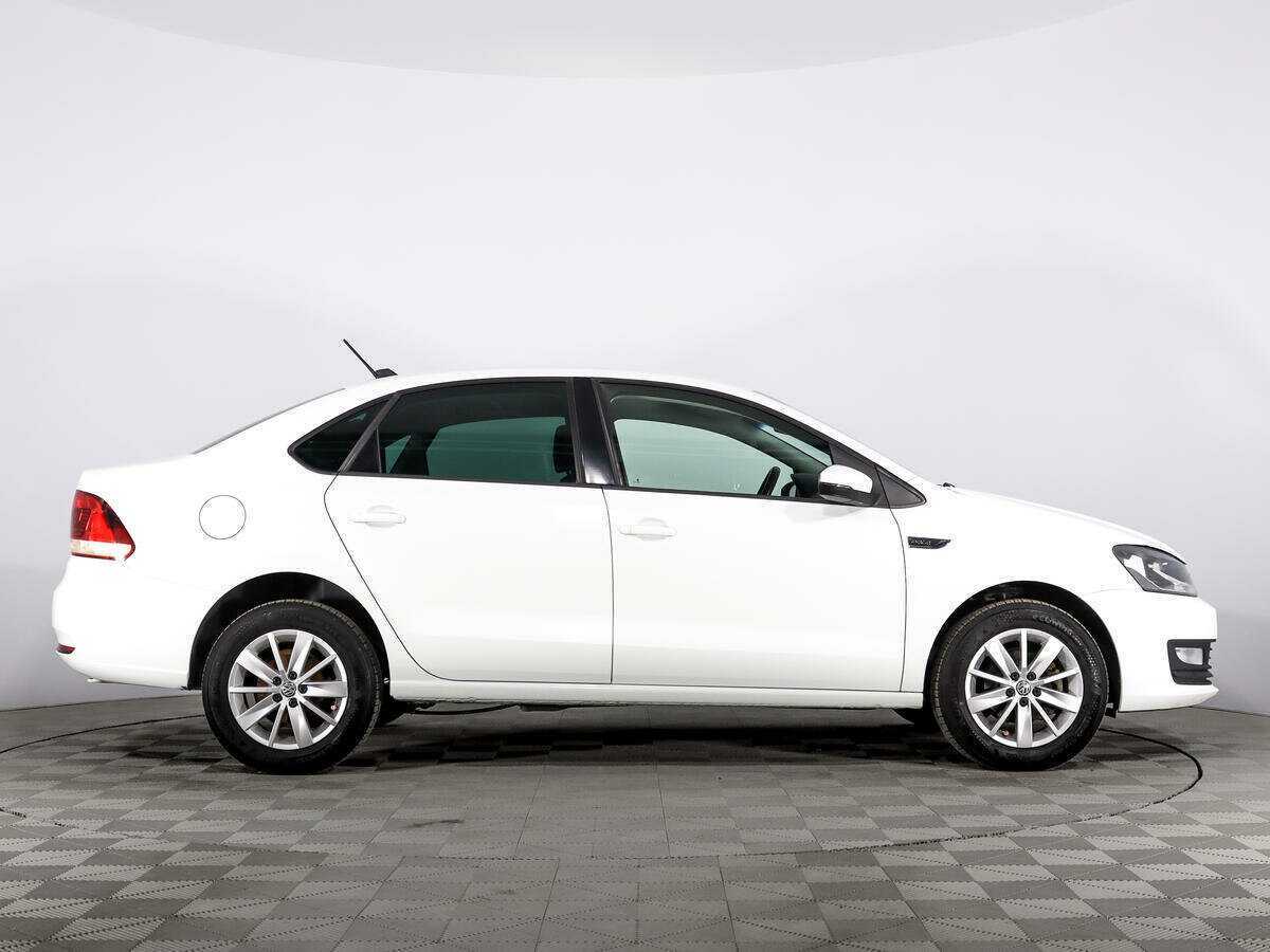Купить Volkswagen Polo с пробегом. Фото: #2