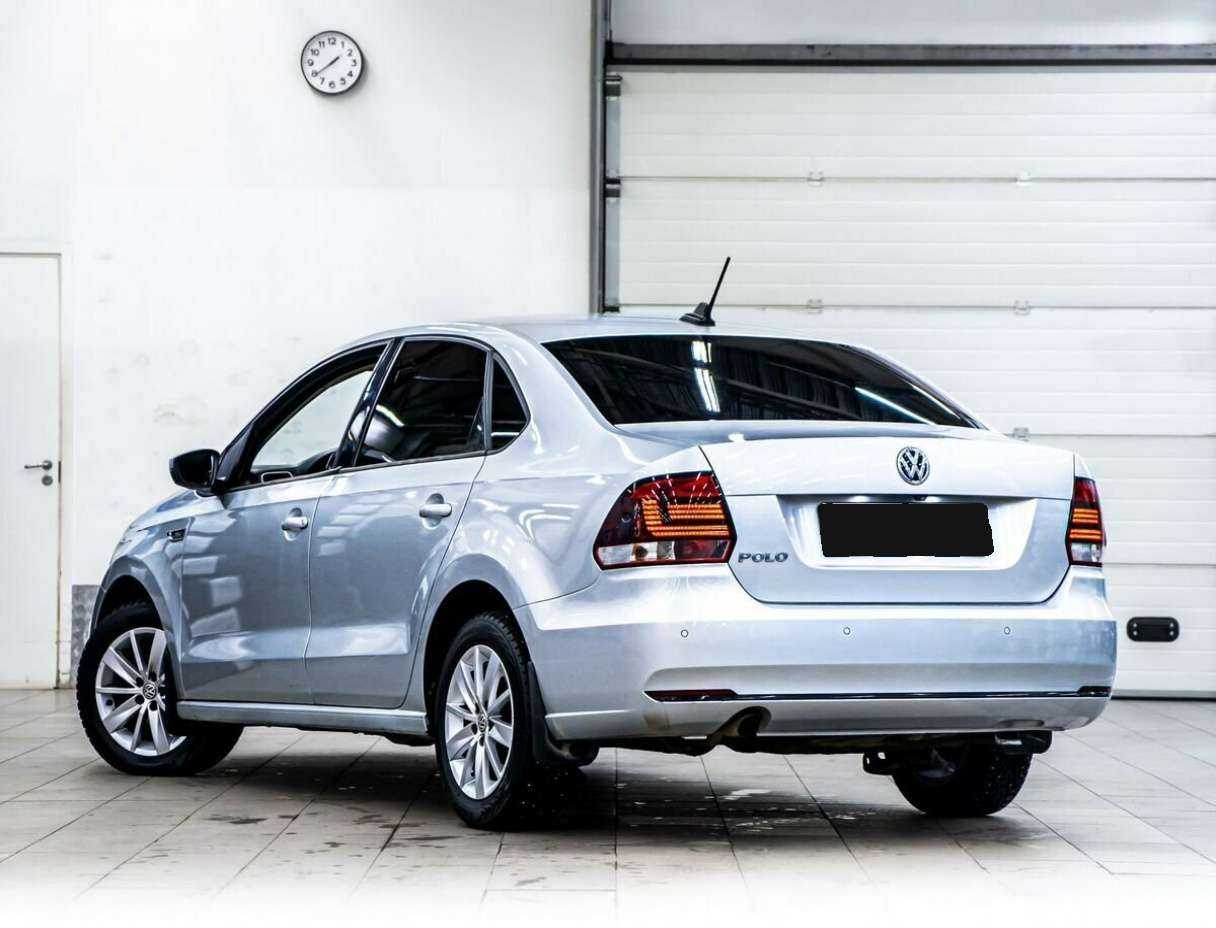 Купить Volkswagen Polo с пробегом. Фото: #3