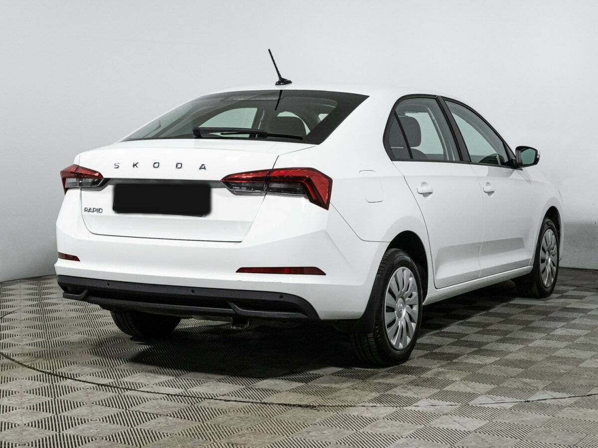 Купить Skoda Rapid с пробегом. Фото: #4
