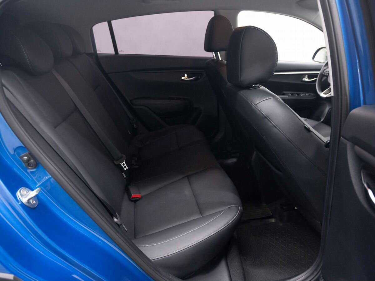 Купить Kia Rio с пробегом. Фото: #9