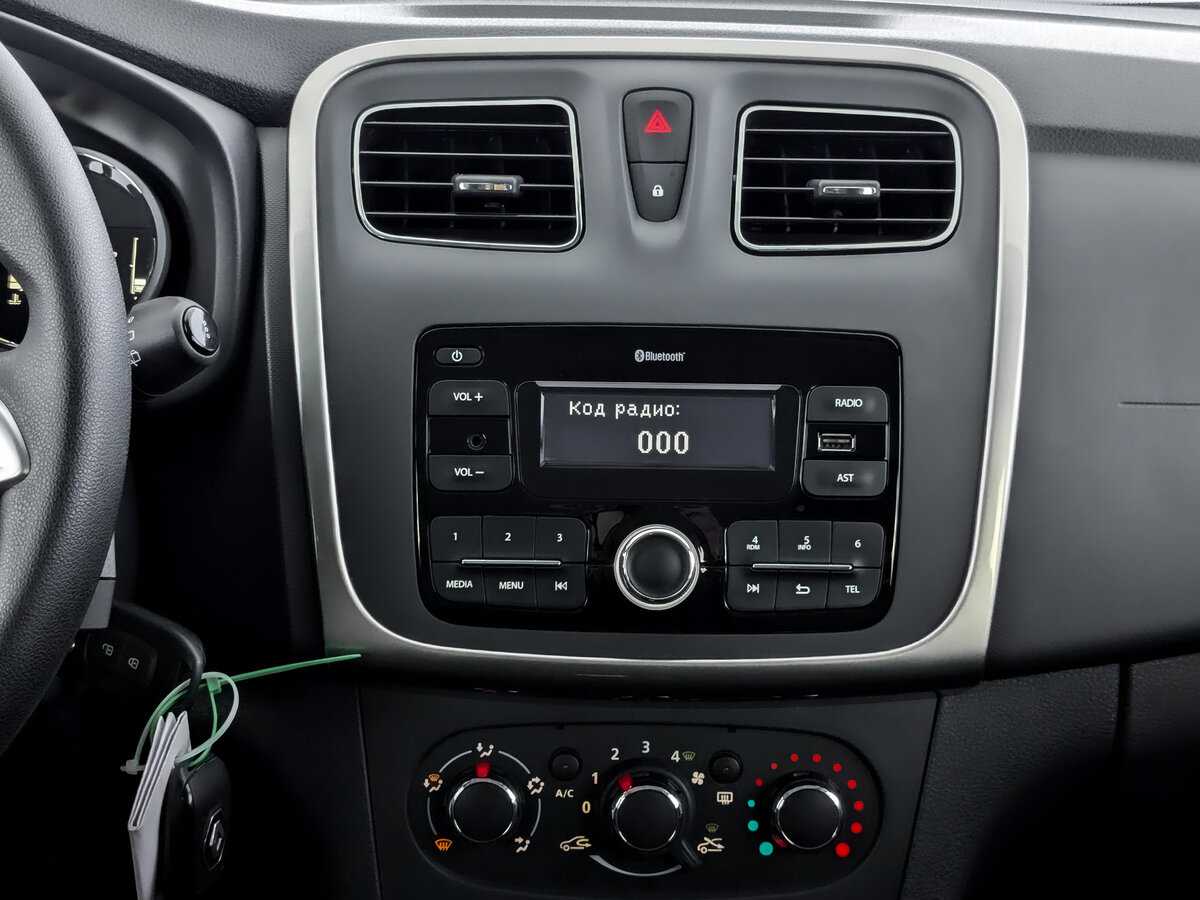 Купить Renault Sandero с пробегом. Фото: #14