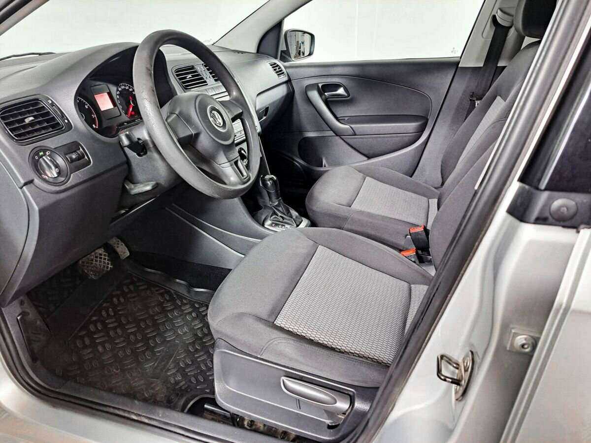 Купить Volkswagen Polo с пробегом. Фото: #13