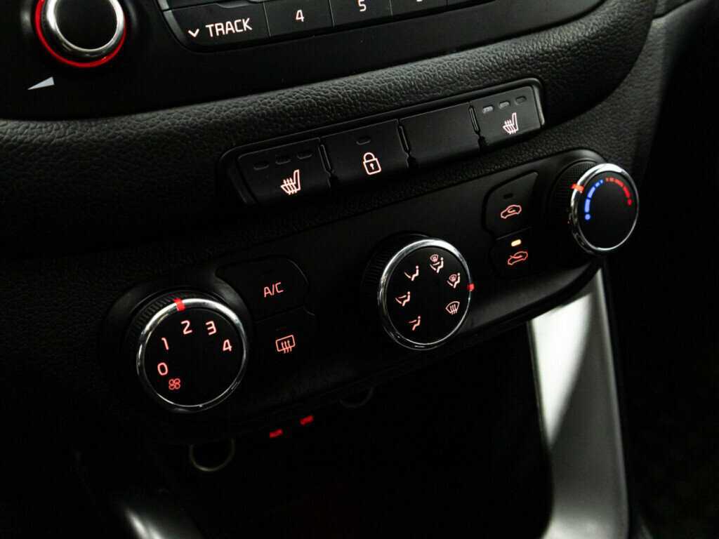 Купить Kia Ceed с пробегом. Фото: #14