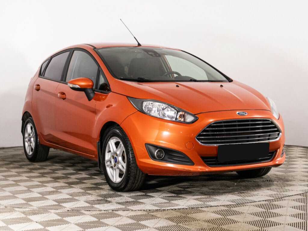 Купить Ford Fiesta с пробегом. Фото: #2