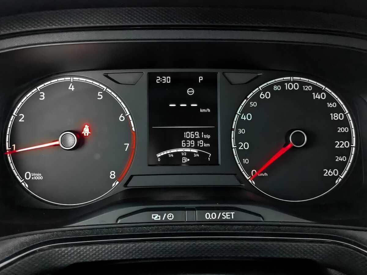 Купить Volkswagen Polo с пробегом. Фото: #14