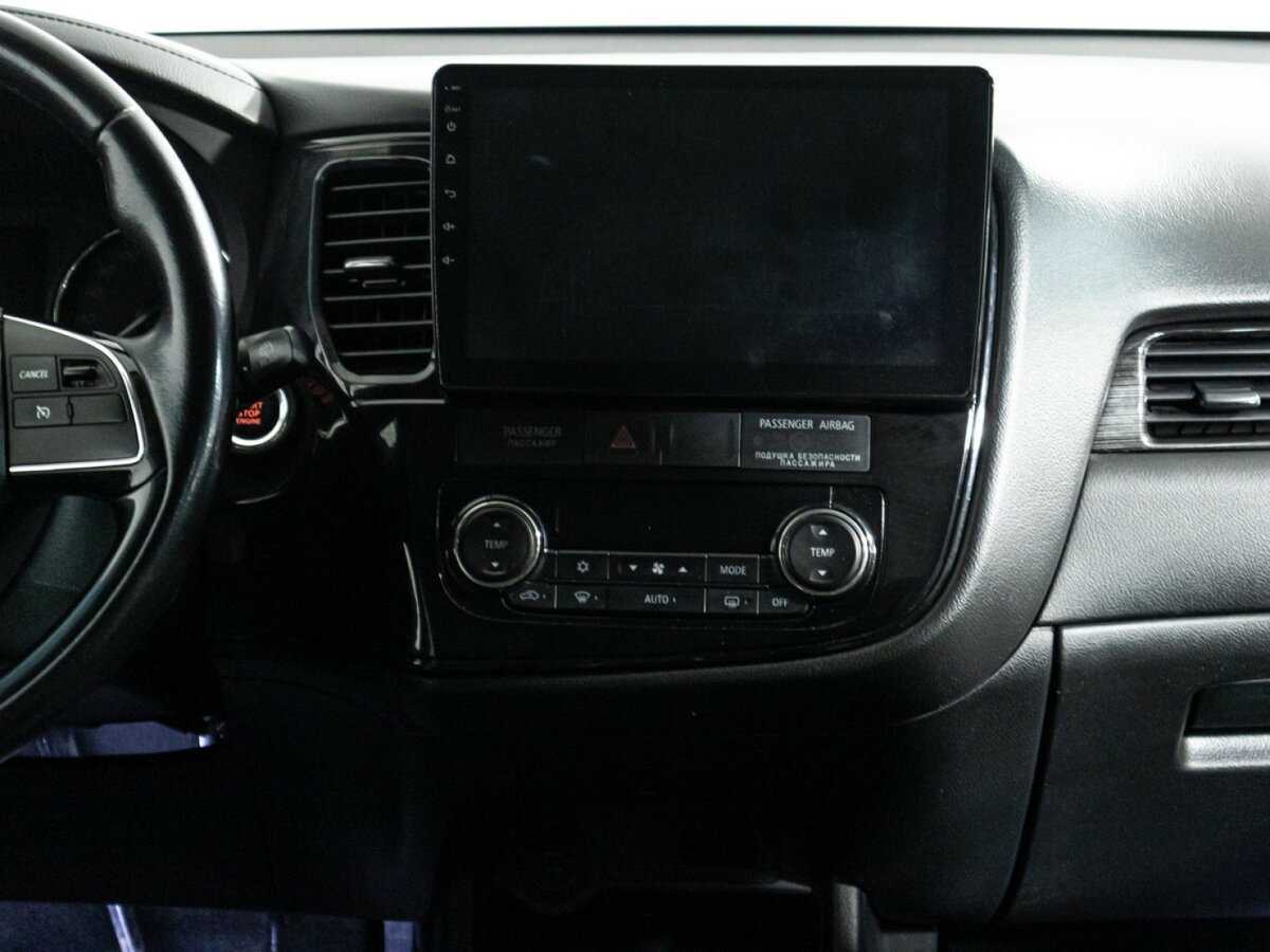 Купить Mitsubishi Outlander с пробегом. Фото: #13