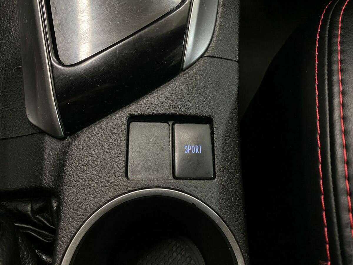 Купить Toyota Corolla с пробегом. Фото: #14