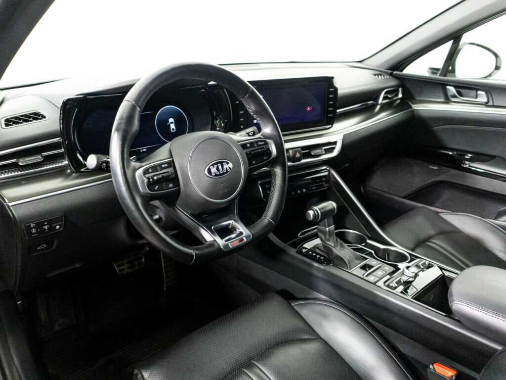 Купить Kia K5 с пробегом. Фото: #11