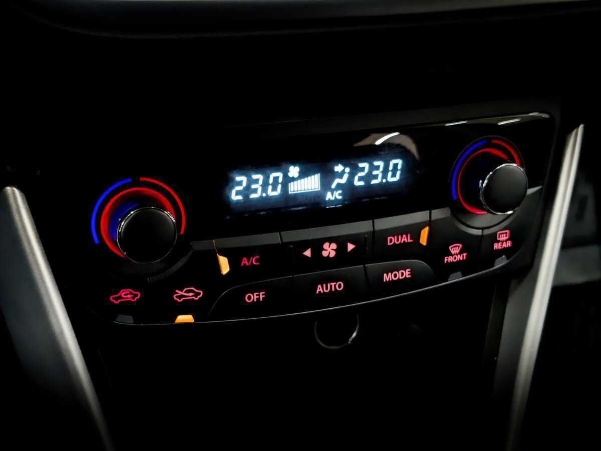 Купить Suzuki SX4 с пробегом. Фото: #24