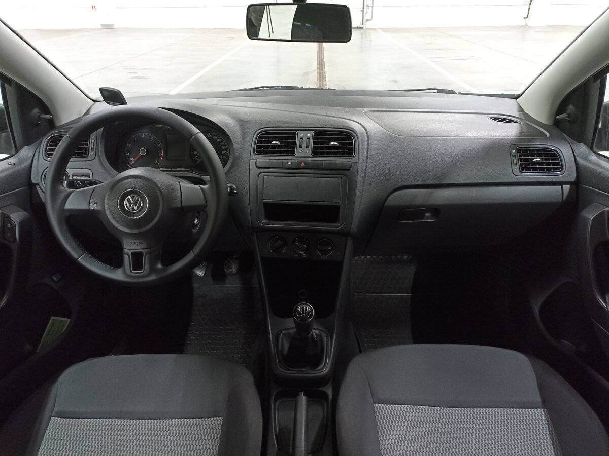Купить Volkswagen Polo с пробегом. Фото: #13