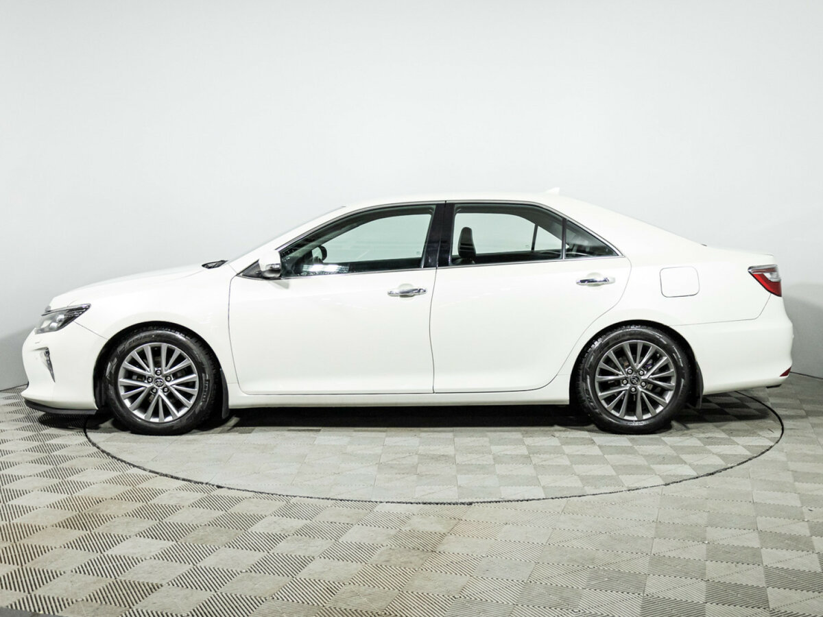 Купить Toyota Camry с пробегом. Фото: #7