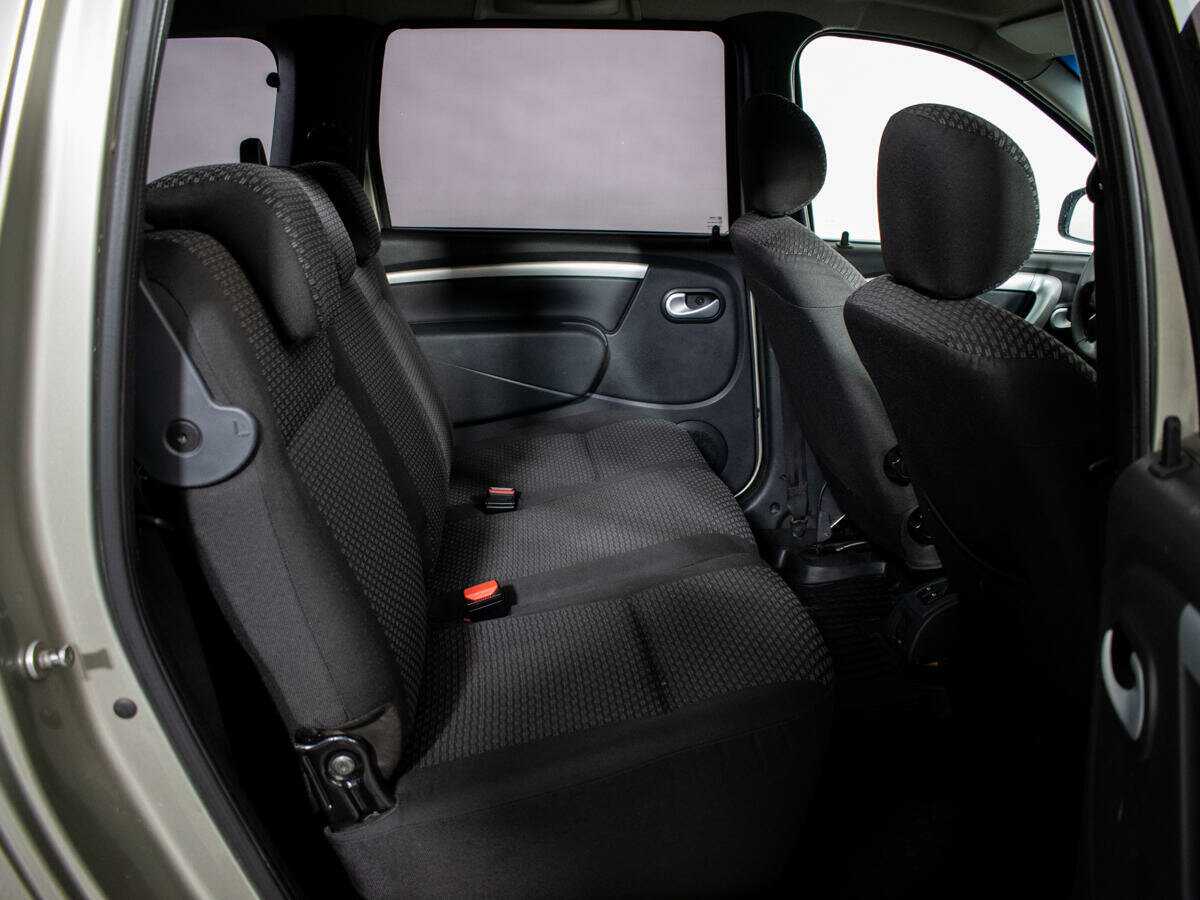 Купить Lada (ВАЗ) Largus с пробегом. Фото: #5