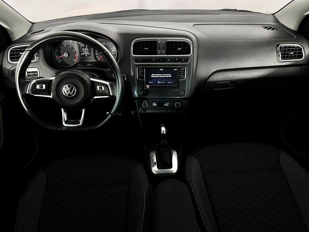 Купить Volkswagen Polo с пробегом. Фото: #8