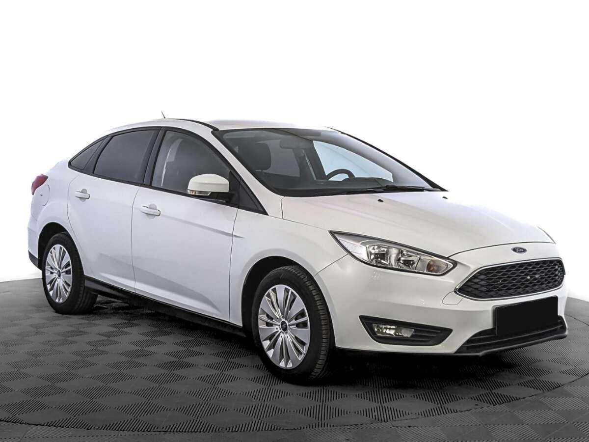 Купить Ford Focus с пробегом. Фото: #2