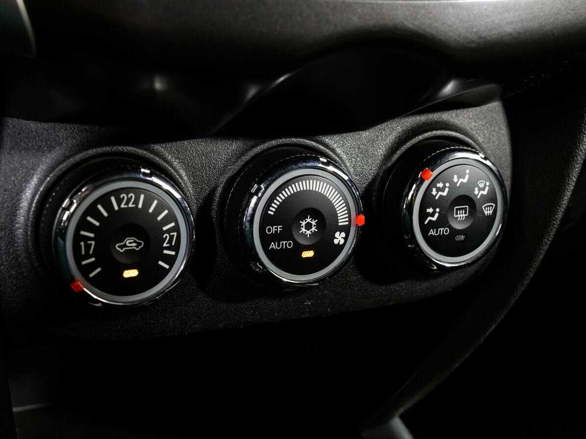 Купить Mitsubishi ASX с пробегом. Фото: #13