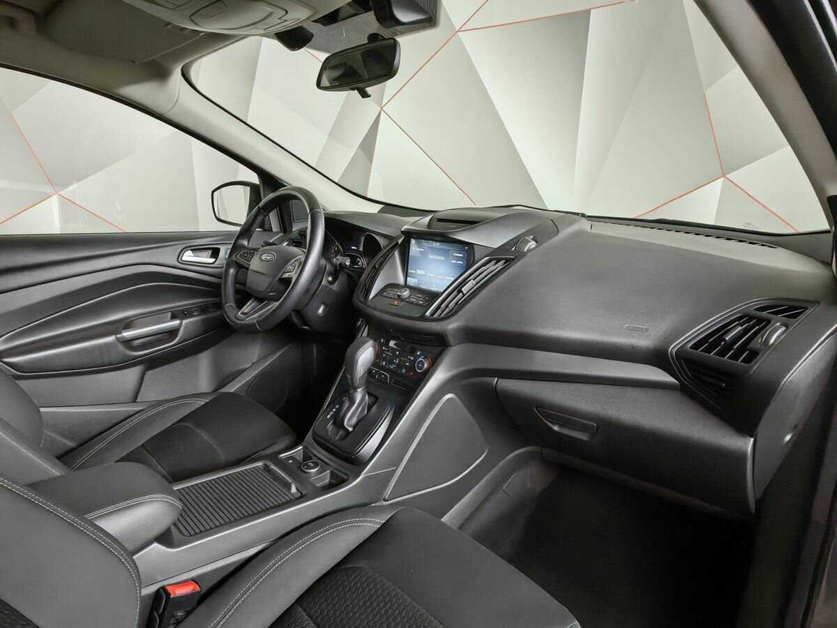 Купить Ford Kuga с пробегом. Фото: #7