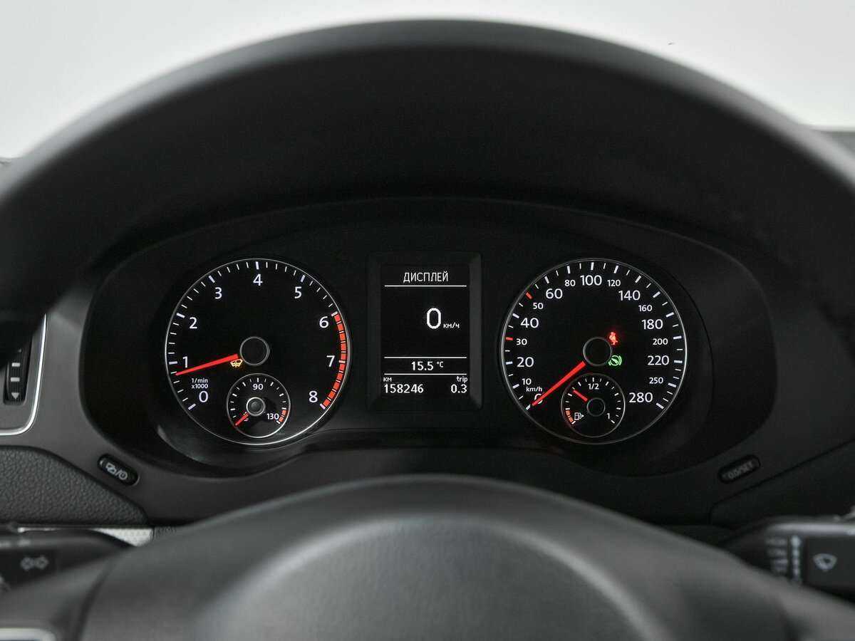 Купить Volkswagen Jetta с пробегом. Фото: #6