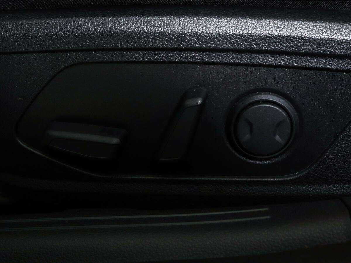 Купить Kia K5 с пробегом. Фото: #17