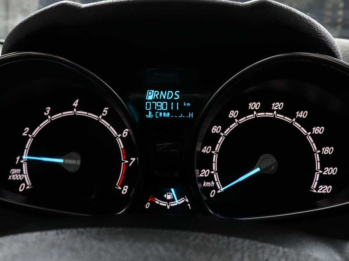 Купить Ford Fiesta с пробегом. Фото: #8