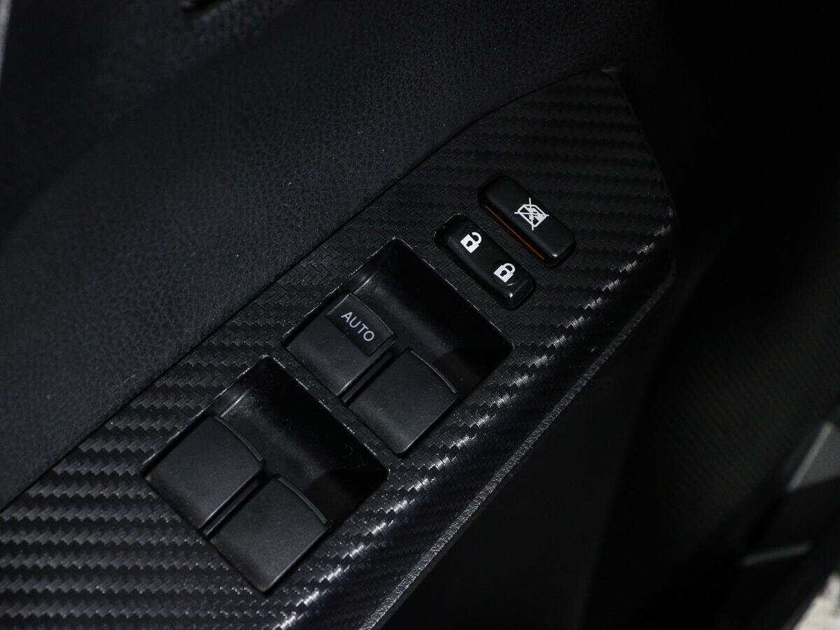 Купить Toyota RAV4 с пробегом. Фото: #13