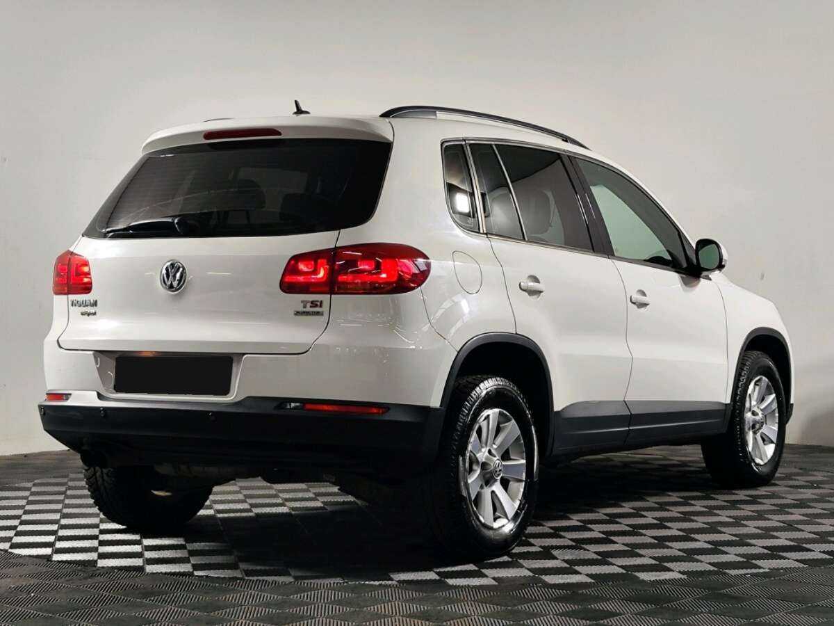 Купить Volkswagen Tiguan с пробегом. Фото: #2