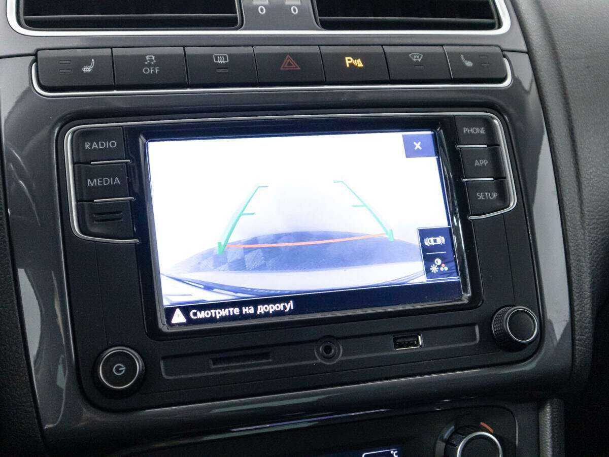 Купить Volkswagen Polo с пробегом. Фото: #15