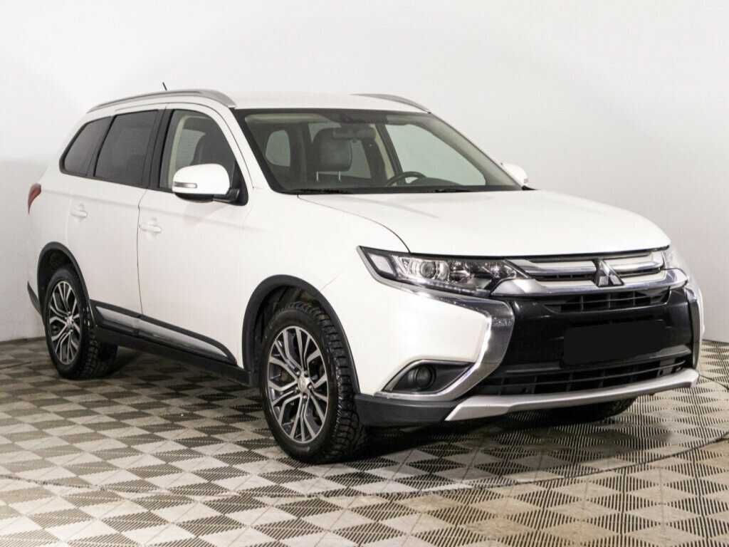 Купить Mitsubishi Outlander с пробегом. Фото: #2