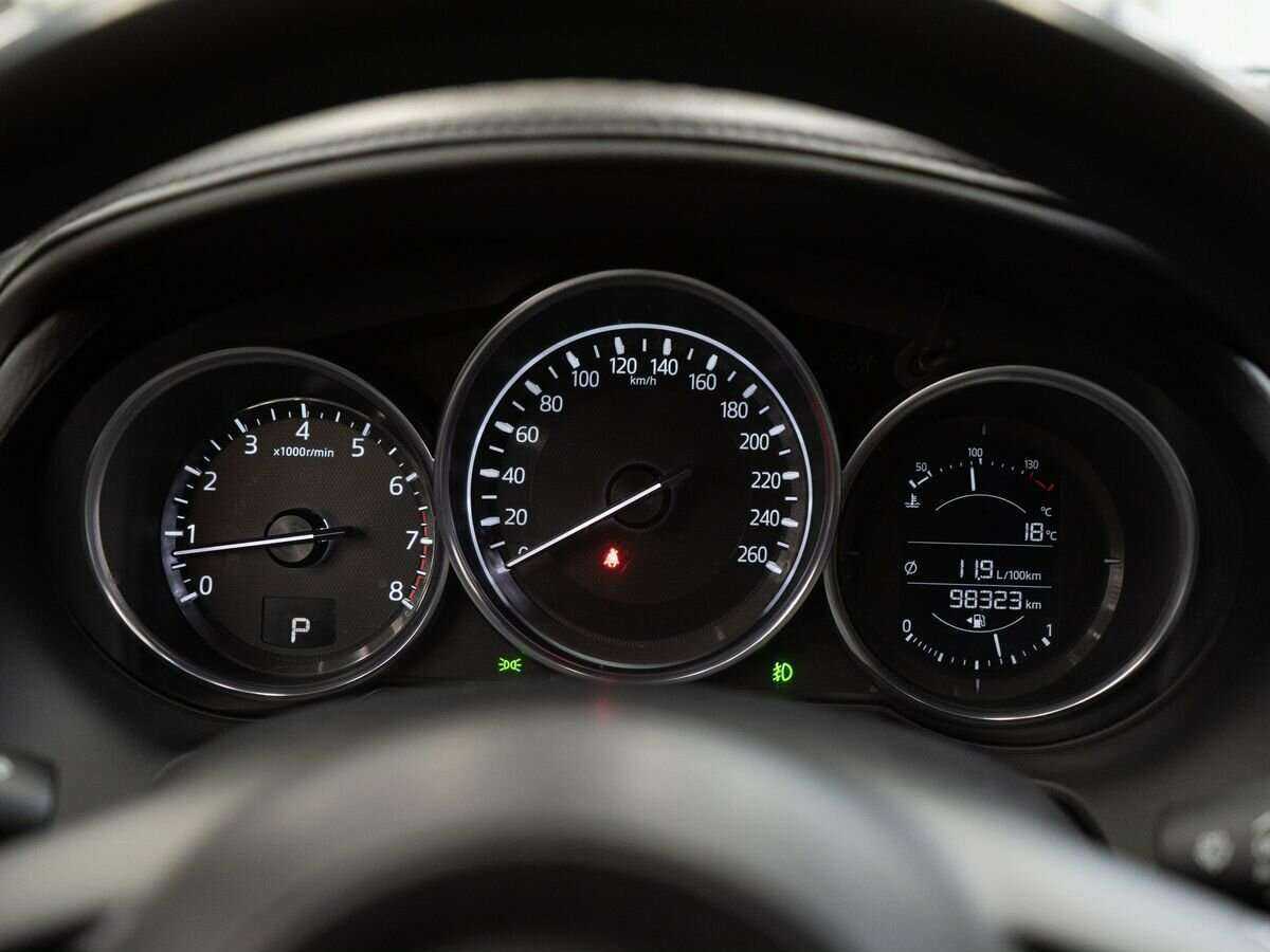 Купить Mazda 6 с пробегом. Фото: #10