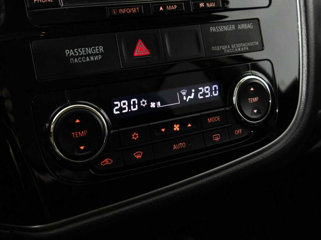 Купить Mitsubishi Outlander с пробегом. Фото: #17