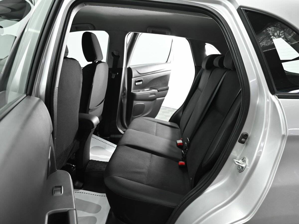 Купить Mitsubishi ASX с пробегом. Фото: #13