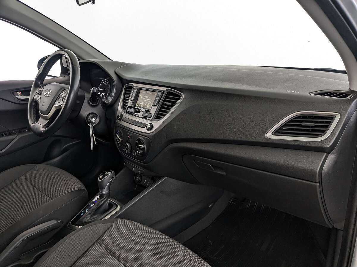 Купить Hyundai Solaris с пробегом. Фото: #8