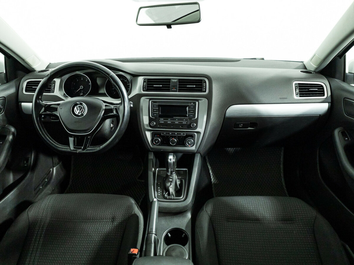 Купить Volkswagen Jetta с пробегом. Фото: #10