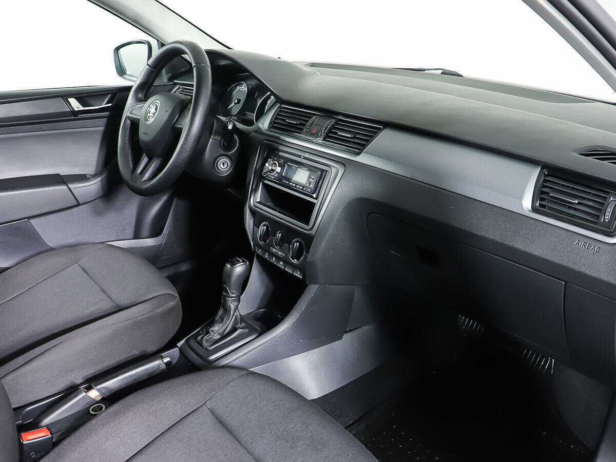 Купить Skoda Rapid с пробегом. Фото: #8