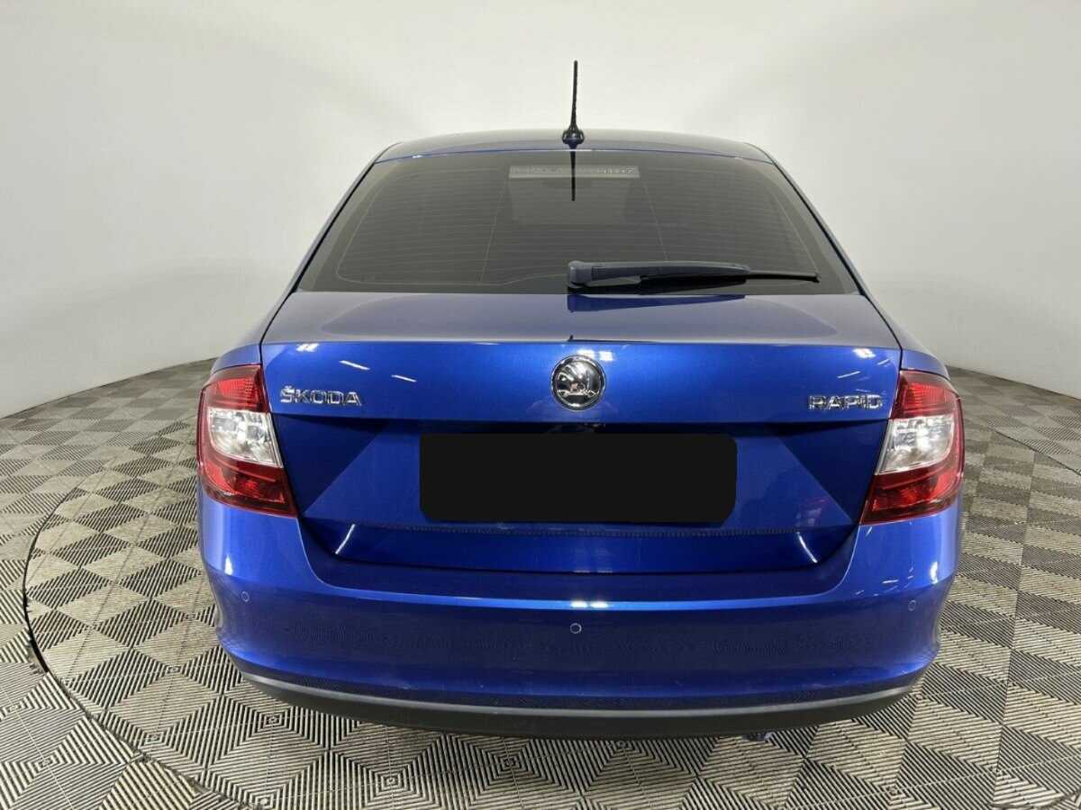 Купить Skoda Rapid с пробегом. Фото: #2