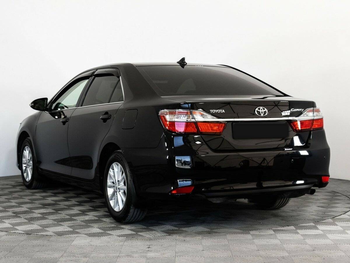 Купить Toyota Camry с пробегом. Фото: #5