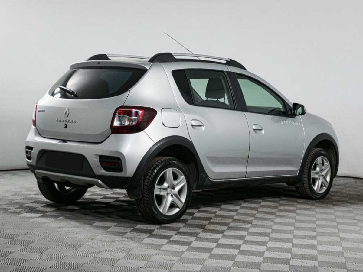 Купить Renault Sandero с пробегом. Фото: #4
