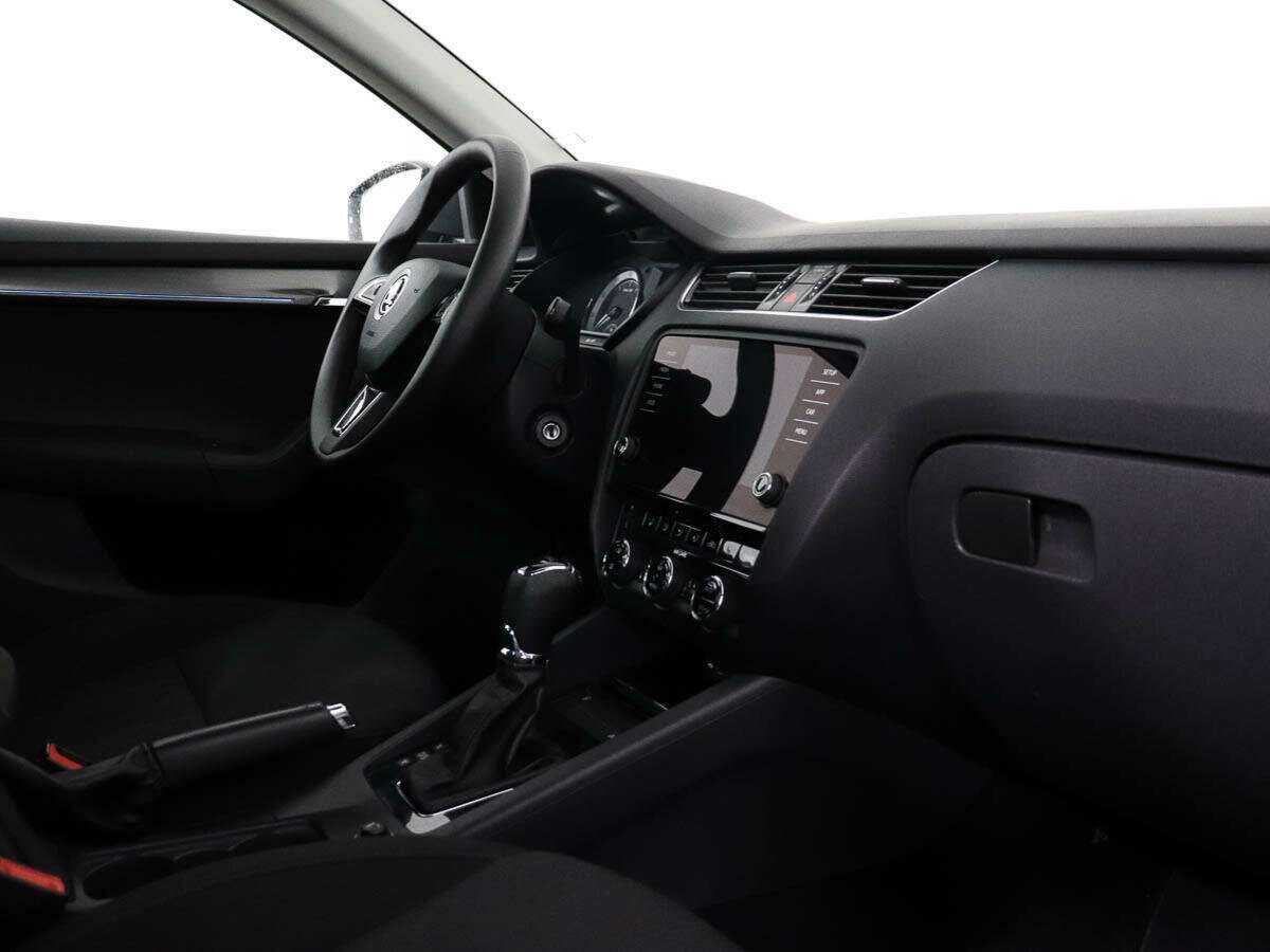 Купить Skoda Octavia с пробегом. Фото: #5