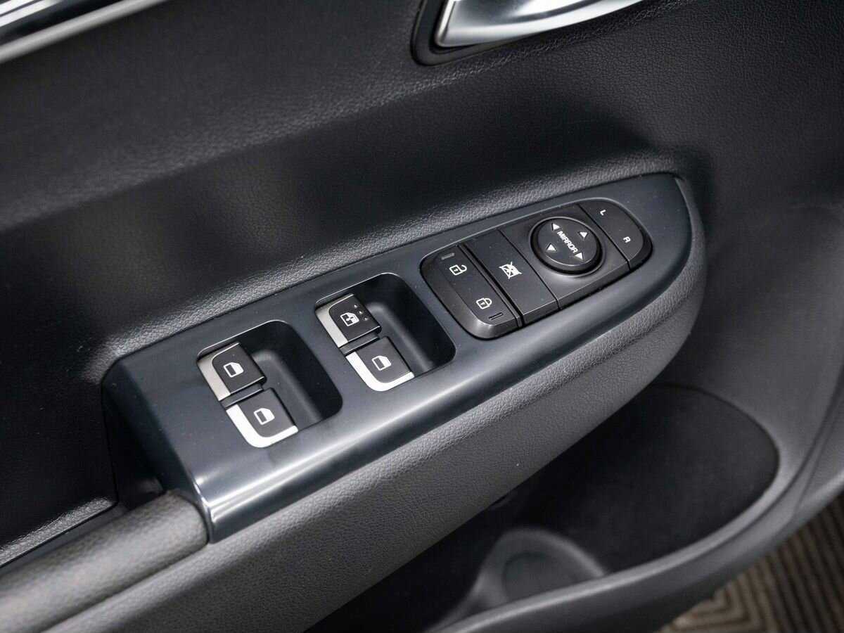 Купить Kia Rio с пробегом. Фото: #19