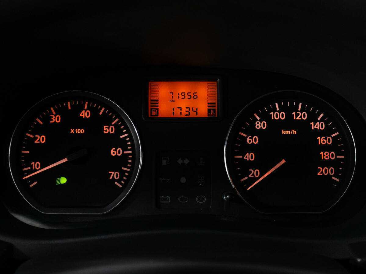 Купить Renault Logan с пробегом. Фото: #11