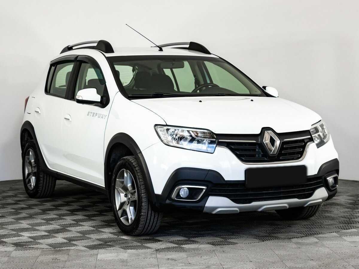 Купить Renault Sandero с пробегом. Фото: #2