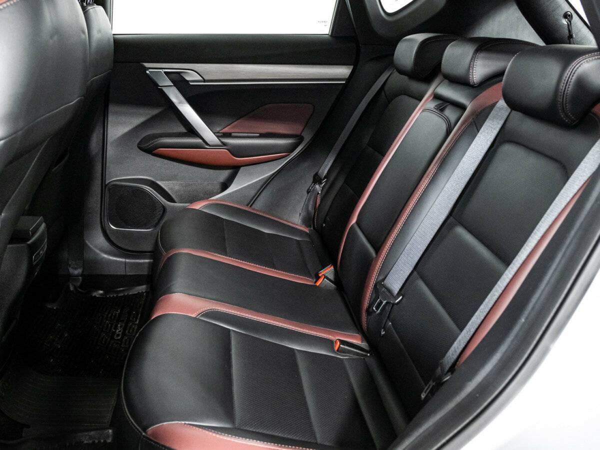 Купить Geely Coolray с пробегом. Фото: #9