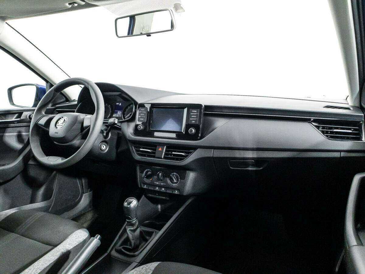 Купить Skoda Rapid с пробегом. Фото: #8