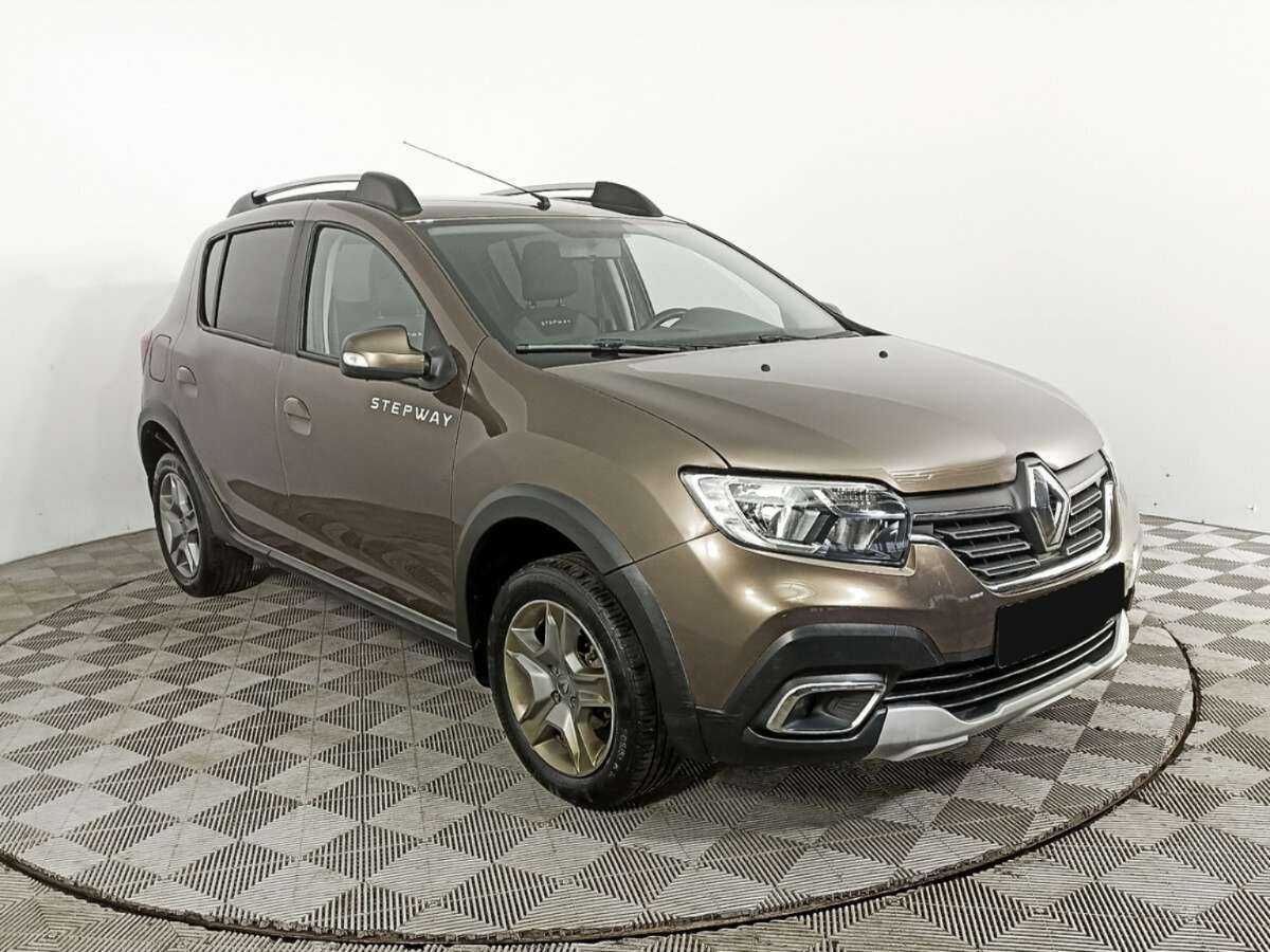 Купить Renault Sandero с пробегом. Фото: #2