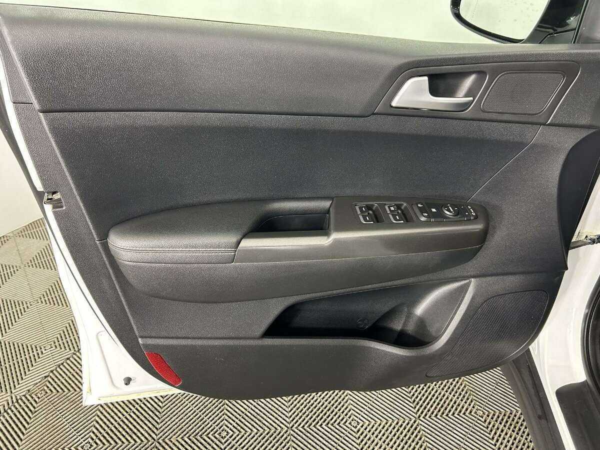 Купить Kia Sportage с пробегом. Фото: #7