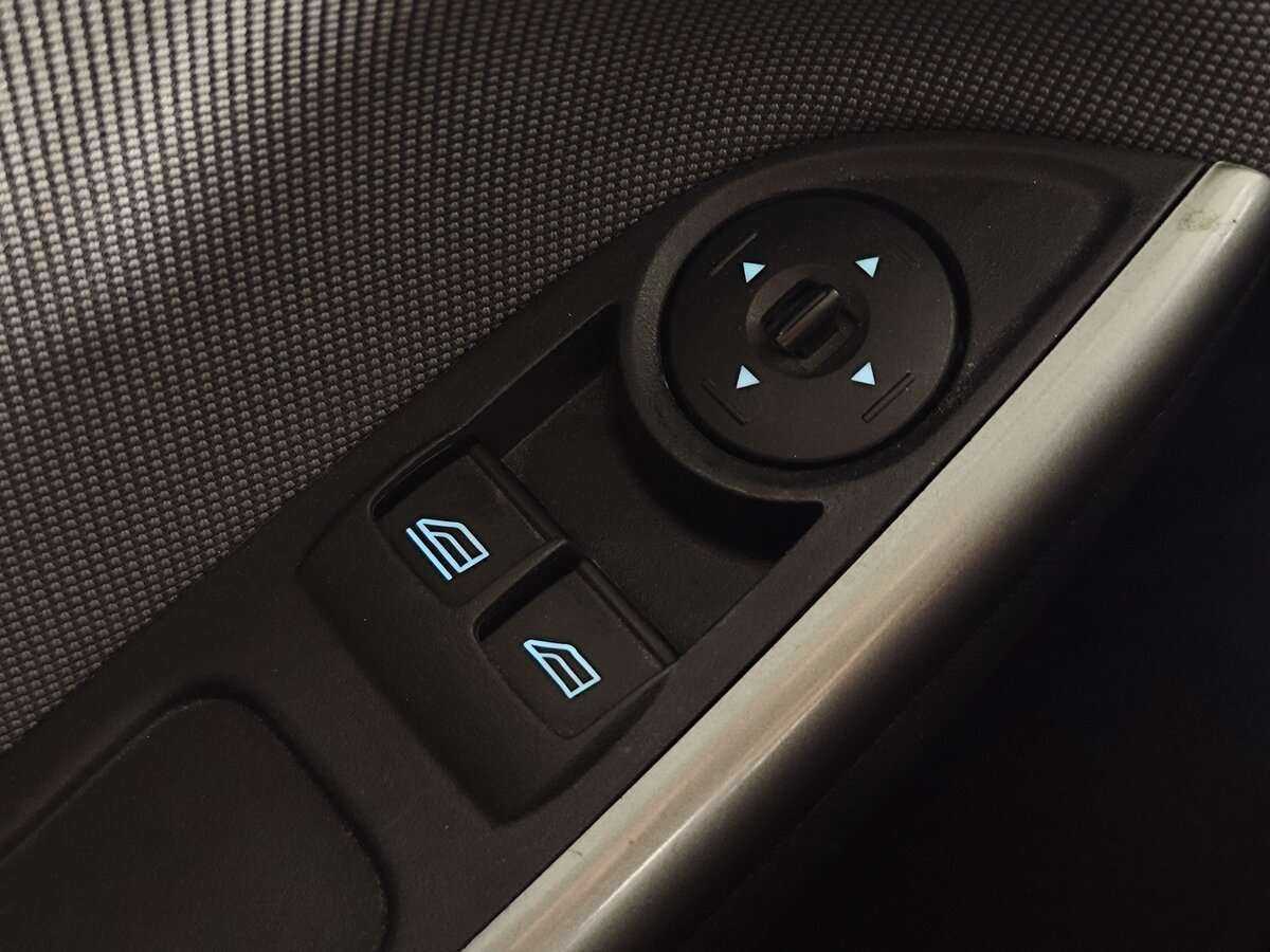 Купить Ford Focus с пробегом. Фото: #18